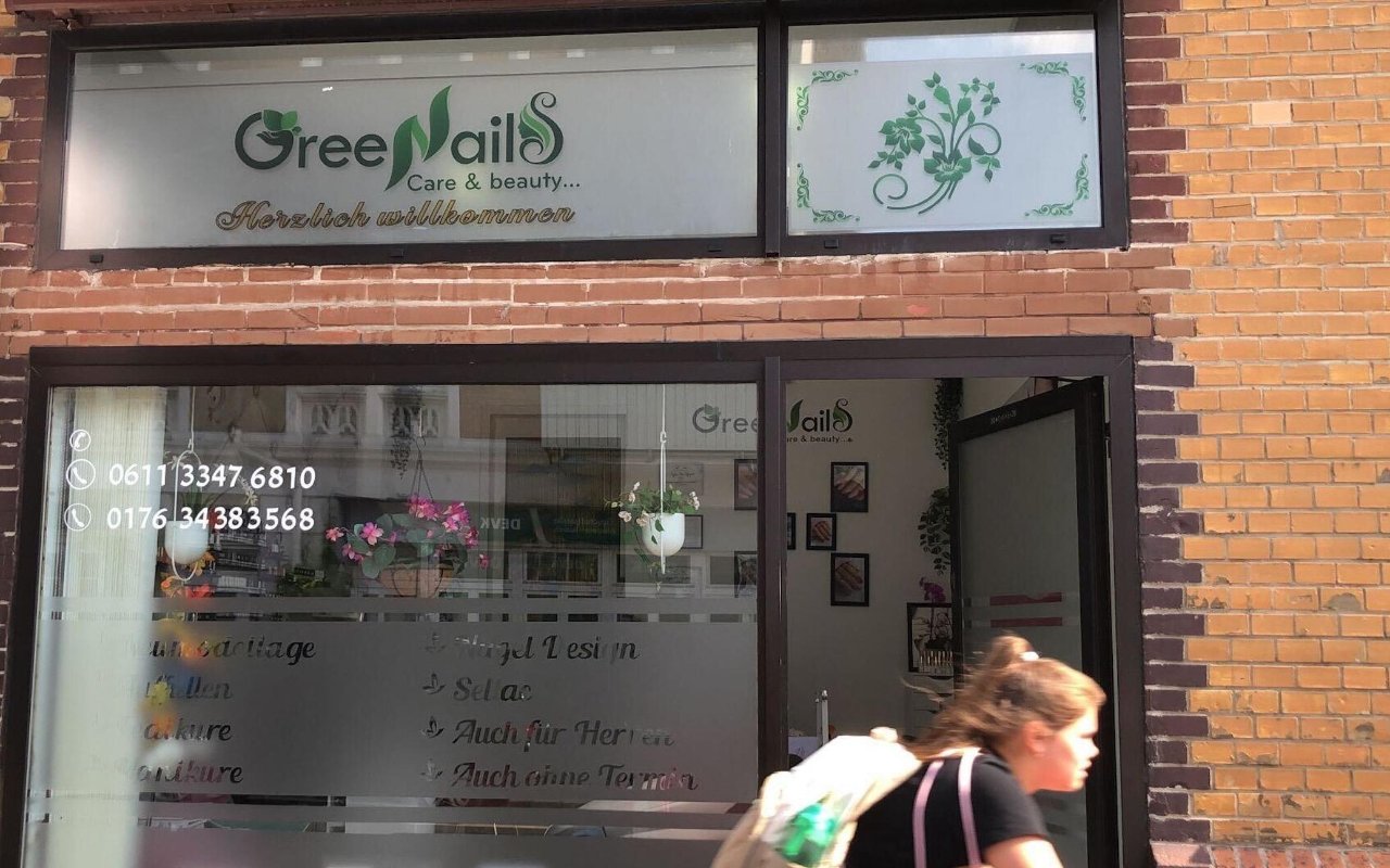 Green Nails Care & Beauty 8